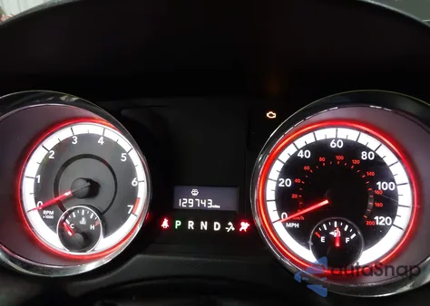 2019 Dodge Grand Caravan Sxt z USA, uszkodzony, nr VIN 2C4RDGCG9KR747800